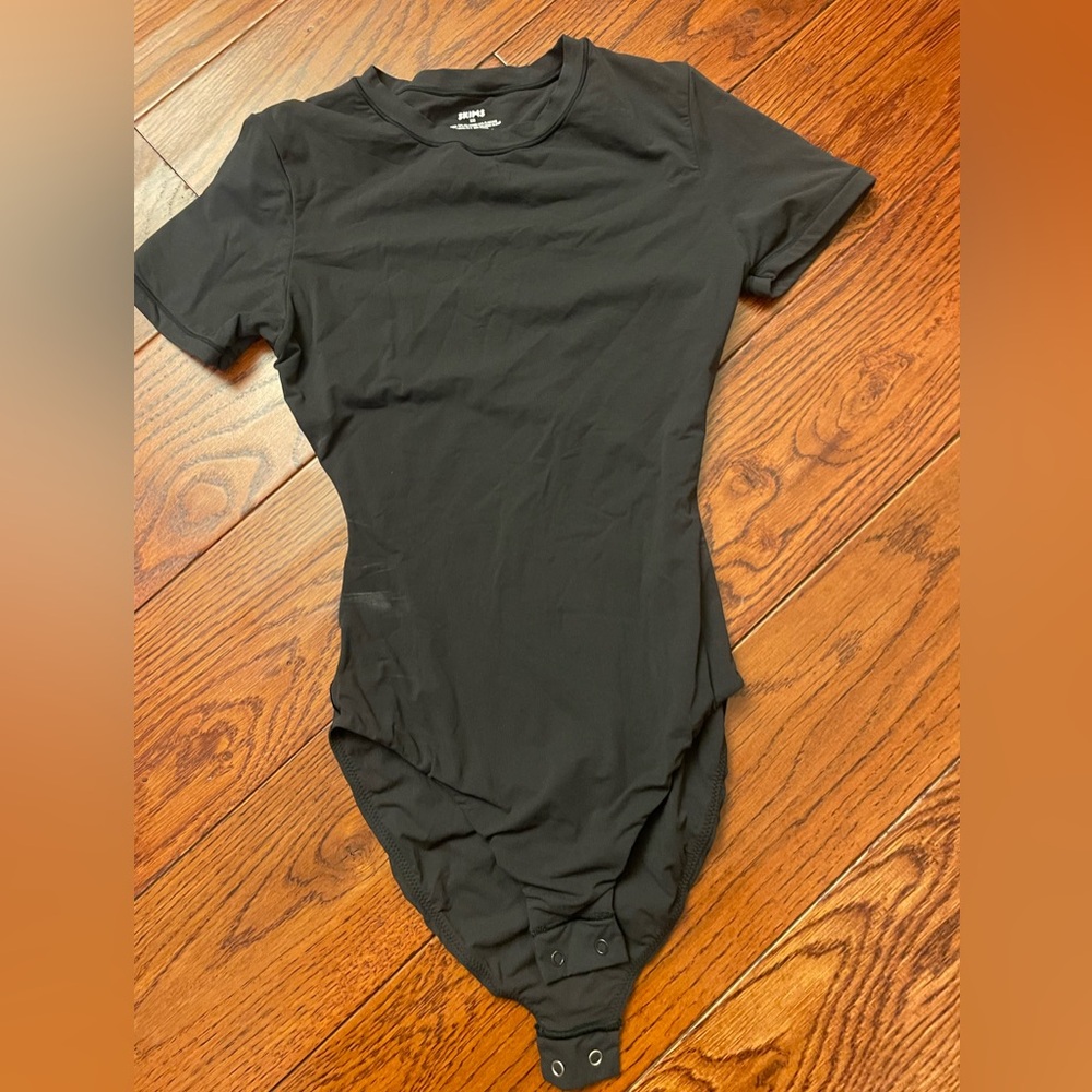 Skims Fits Everybody Tshirt Bodysuit